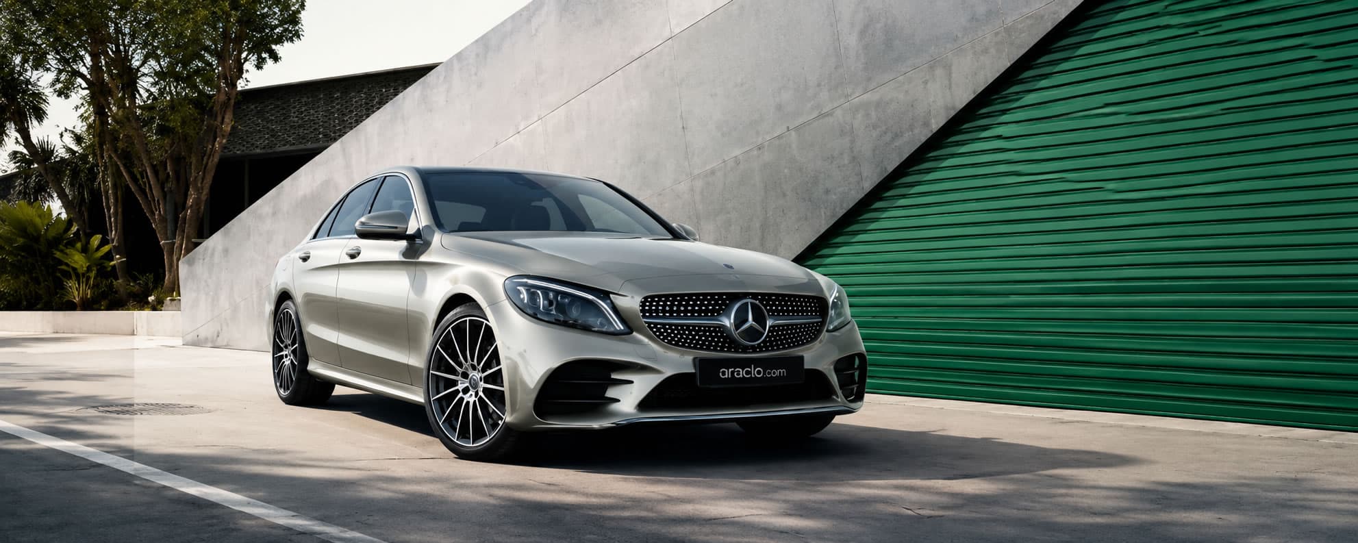 Mercedes C 180 Hangisi Alınır? W204 ve W205 Kasa Rehberi (2026)
